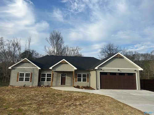 18 Paraiso Creek Dr, Albertville, AL, 35950-0181 | Card Image