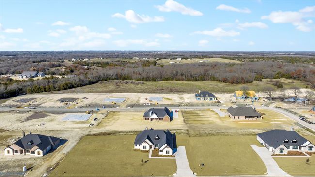 1065 Julian Dr, House other with 4 bedrooms, 3 bathrooms and null parking in Van Alstyne TX | Image 6