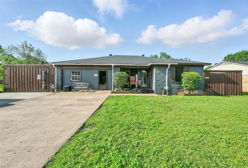 210 Emporia Ln, Duncanville, TX, 75116-2106 | Card Image