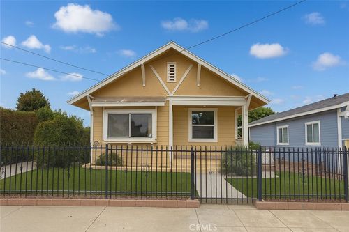 576 William St, Pomona, CA, 91768-3638 | Card Image