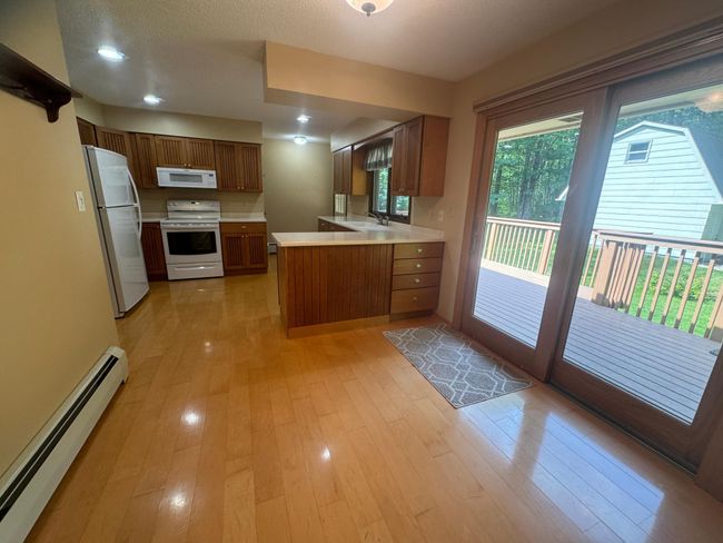 Eat-In Kitchen with Sliding Doors to Deck | Image 10
