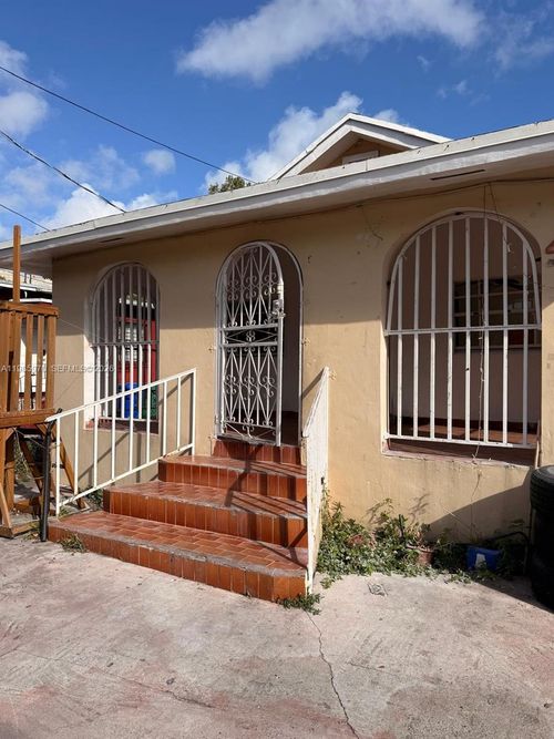 1-409 Nw 33rd St, Miami, FL, 33127-3420 | Card Image