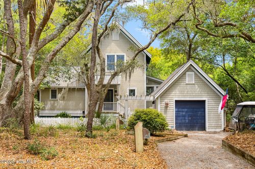 19 Sabal Palm Trl, Bald Head Island, NC, 28461-5007 | Card Image