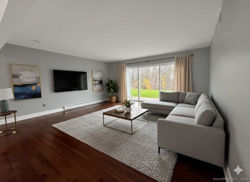 109-109 Candlewood Dr, South Windsor, CT, 06074-2612 | Card Image