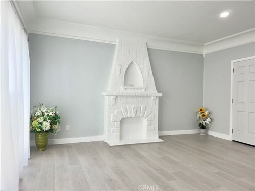 apt-a-234 Lime Ave, Long Beach, CA, 90813-4692 | Card Image