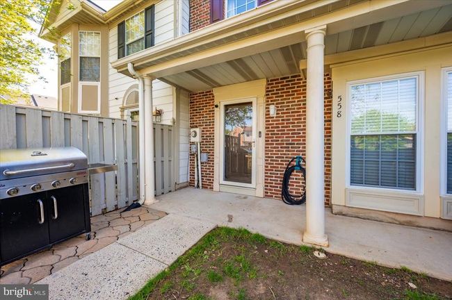 558 Hollyberry Way, Townhouse with 3 bedrooms, 3 bathrooms and null parking in FREDERICK MD | Image 12