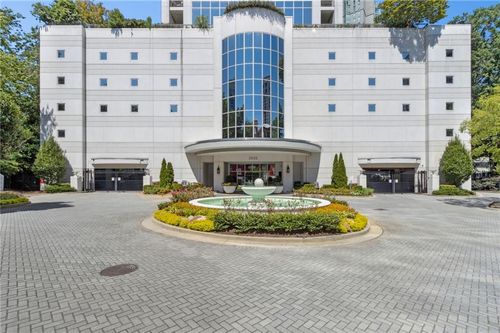 802-2828 Peachtree Rd Nw, Atlanta, GA, 30305-5112 | Card Image