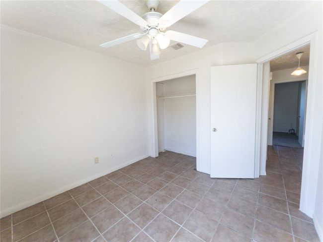 2907 Helmsley Dr, House other with 4 bedrooms, 2 bathrooms and null parking in Pearland TX | Image 18