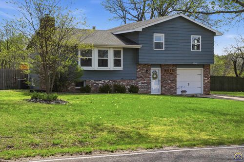 4936 Nw Brickyard Rd, Topeka, KS, 66618 | Card Image