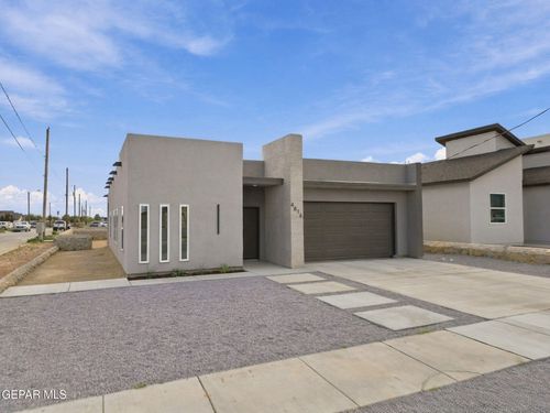 4816 Titanic Ave, El Paso, TX, 79904-3443 | Card Image