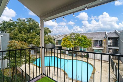 238-6073 Milton St, Dallas, TX, 75206-4417 | Card Image