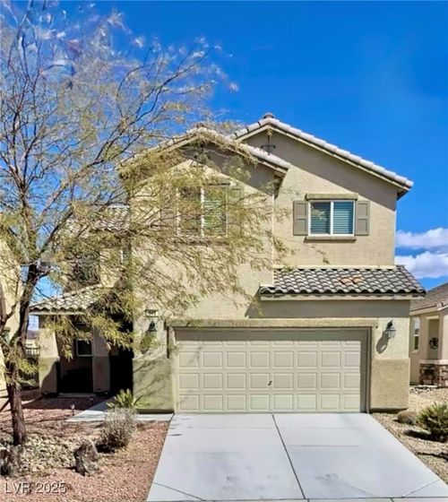 948 Crescent Falls St, Henderson, NV, 89011-2517 | Card Image