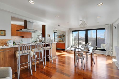 unit-414-48 Groveland Ter, Minneapolis, MN, 55403-1112 | Card Image