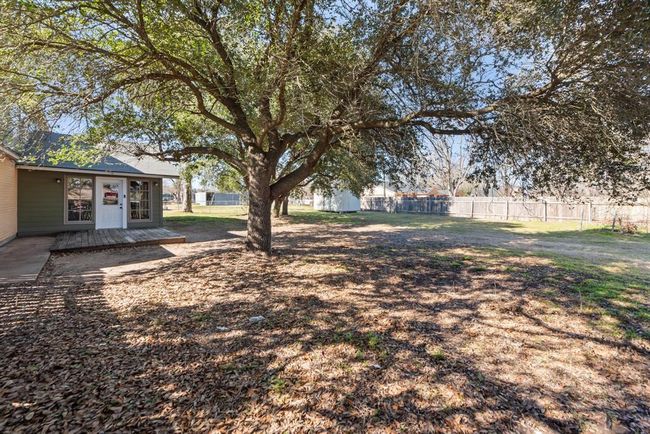 522 E Colorado St, House other with 4 bedrooms, 2 bathrooms and null parking in Bremond TX | Image 22