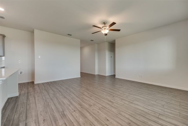 5904 Priory Dr, House other with 4 bedrooms, 2 bathrooms and null parking in Aubrey TX | Image 9