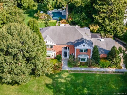 90 Elderfields Road, North Hempstead, NY, 11030 | Card Image