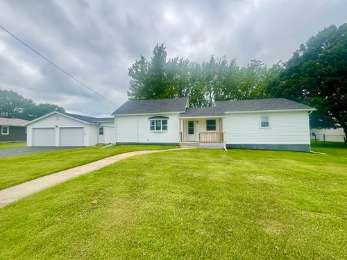 248 Se 3rd St, Woodhull, IL, 61490-5181 | Card Image