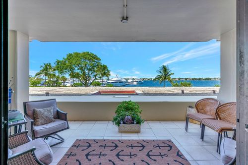 apt-215-134 Lakeshore Dr, North Palm Beach, FL, 33408-3615 | Card Image