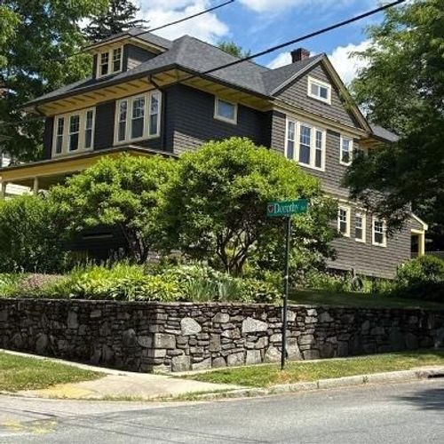 21 Dorothy Ave, Worcester, MA, 01606-2201 | Card Image