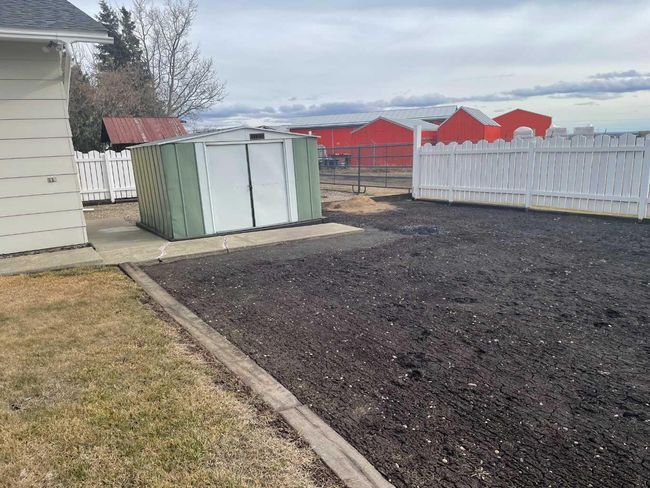 11823 102 Ave., House other with 3 bedrooms, 2 bathrooms and 4 parking in Fairview AB | Image 23