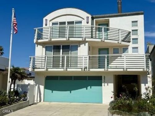3744 Ocean Dr, Oxnard, CA, 93035-4120 | Card Image