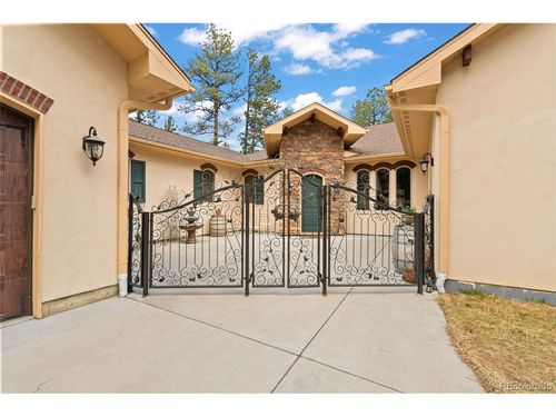 1429 Gore Cir, Larkspur, CO, 80118-8776 | Card Image