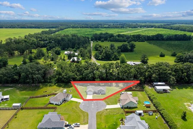 173 Sw 24 Th Ave, House other with 3 bedrooms, 2 bathrooms and 2 parking in Trenton FL | Image 48