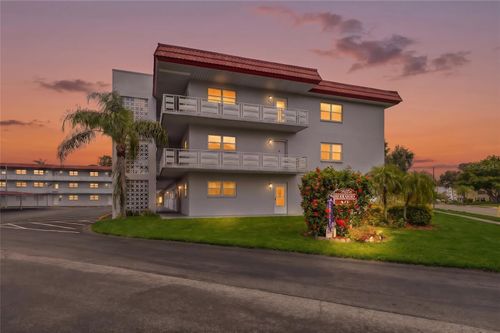a-208-5660 80th Street N, St Petersburg, FL, 33709 | Card Image