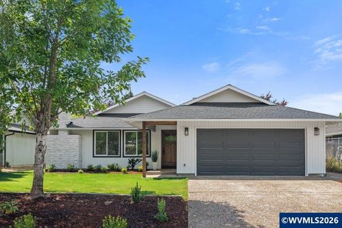 13272 Aspen Way Ne, Aurora, OR, 97002-9485 | Card Image