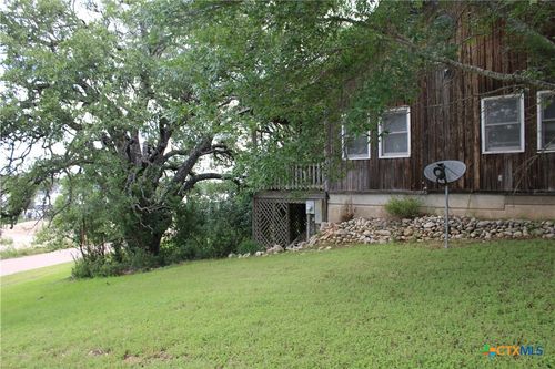 817 Santa Maria Rd, Salado, TX, 76571-6229 | Card Image