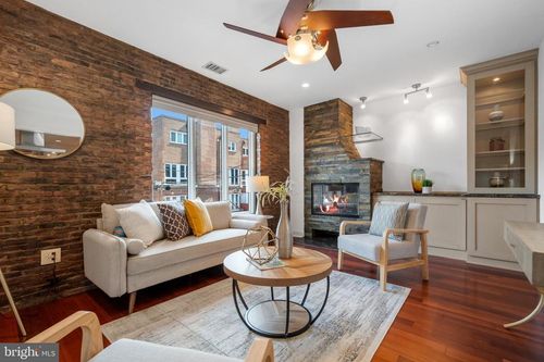 apt-203-1625 Q St Nw, WASHINGTON, DC, 20009-6328 | Card Image