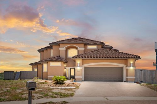 129 Bikini Dr, Port Aransas, TX, 78373-2070 | Card Image