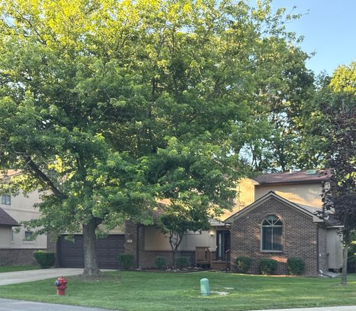 6257 Gatewood, West Bloomfield, MI, 48322-1066 | Card Image