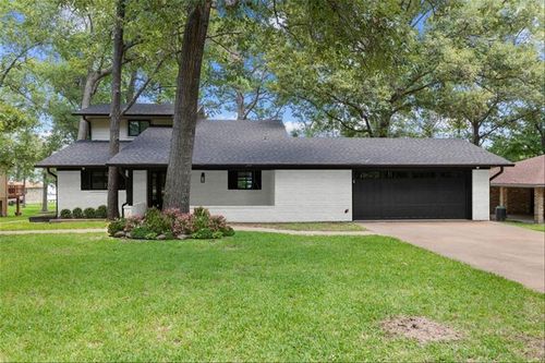 678 Sawmill St, Crockett, TX, 75835-6582 | Card Image