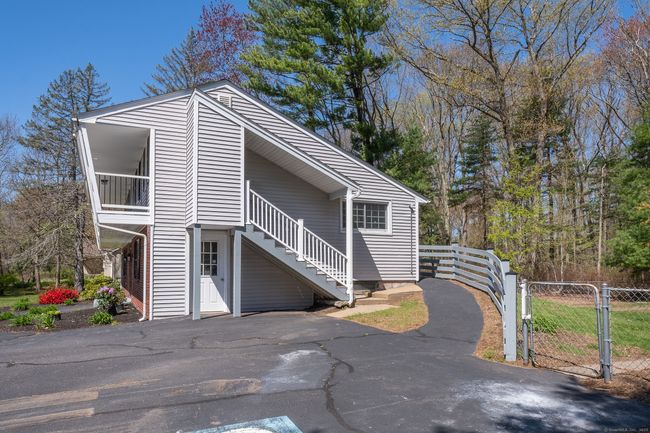 1250 Ellington Rd, House other with 3 bedrooms, 2 bathrooms and 11 parking in South Windsor CT | Image 4
