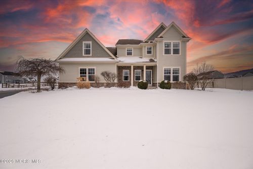 6351 Glen Strm, Waterville, OH, 43566-8708 | Card Image