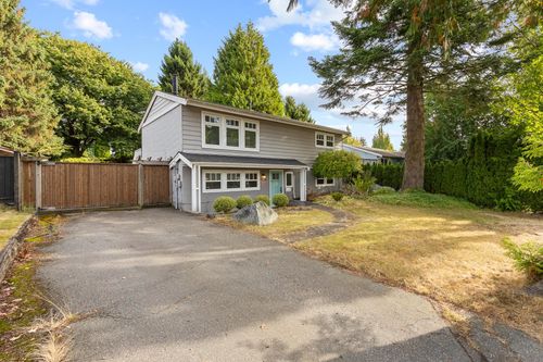 15469 22 Ave, Surrey, BC, V4A5S8 | Card Image
