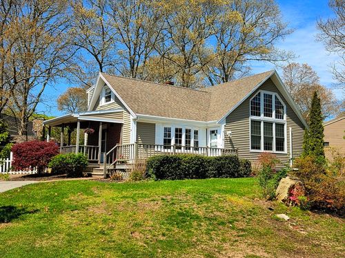 16 Pine Hollow Road, Falmouth, MA, 02536 | Card Image