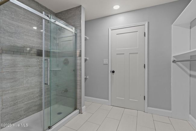 Primary Suite | Image 18