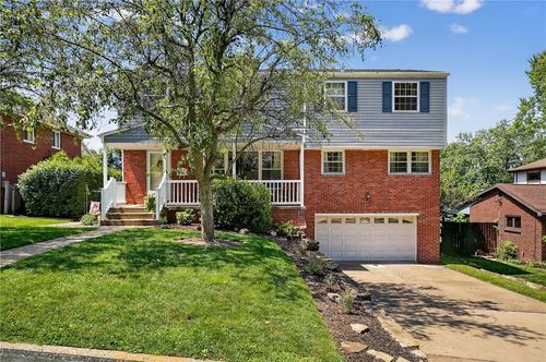 1164 Tranter Ave, Pittsburgh, PA, 15220-3033 | Card Image