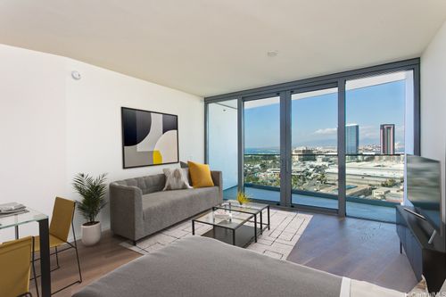 apt-1805-1000 Auahi St, Honolulu, HI, 96814-3360 | Card Image