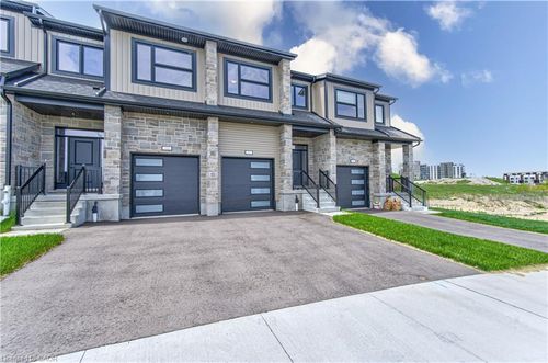 167 Dunnigan Dr, Kitchener, ON, N2B0B1 | Card Image