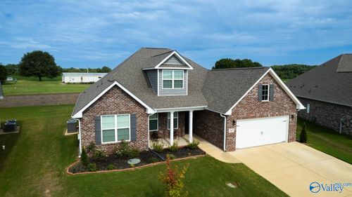 347 Kendall Downs Blvd, Toney, AL, 35773-4604 | Card Image