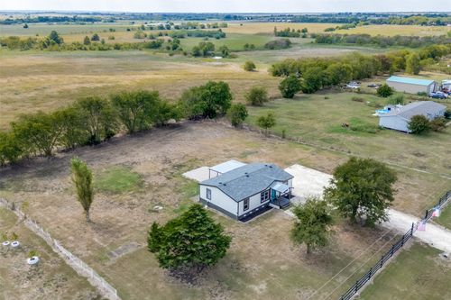 1417 Pheasant Dr, Venus, TX, 76084-3945 | Card Image