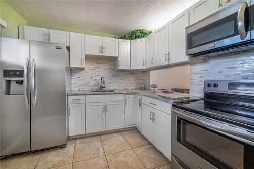 apt-310-2721 Garden Dr N, Lake Worth, FL, 33461-2247 | Card Image