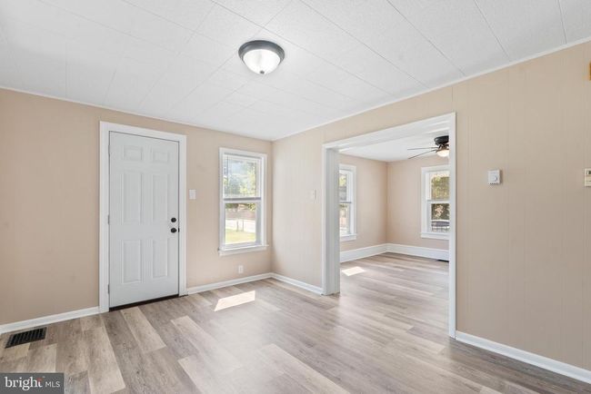 311 W Washington St, House other with 3 bedrooms, 1 bathrooms and null parking in PAULSBORO NJ | Image 5