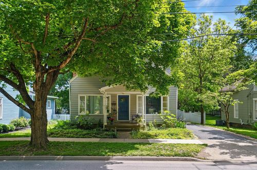 228 Pearl St, Granville, OH, 43023-1333 | Card Image