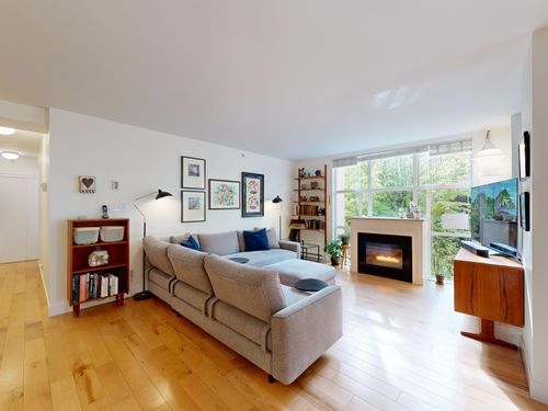 203-518 W 14th Ave, Vancouver, BC, V5Z4N5 | Card Image