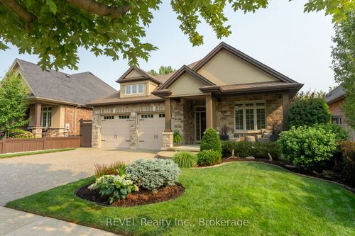 4 Tulip Tree Road, Niagara-on-the-Lake, ON, L0S1J0 | Card Image