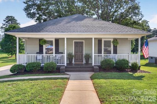 113 Pleasant St, Belmont, NC, 28012-3372 | Card Image